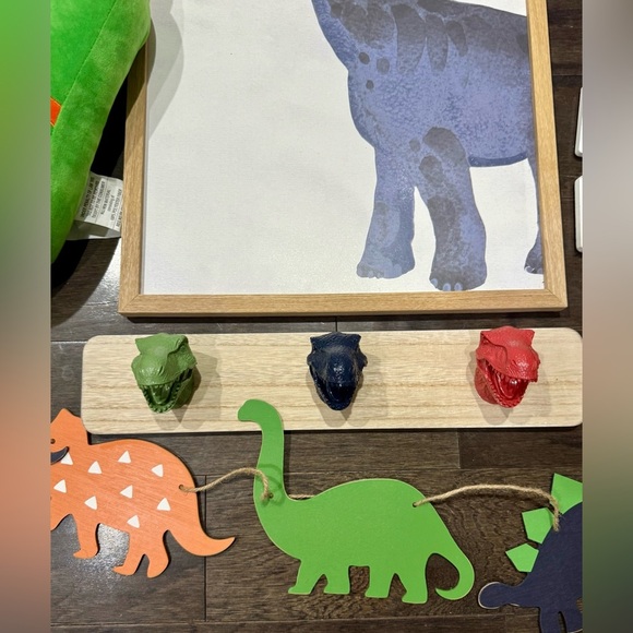 Toddler/Boy Dinosaur Room Decor - Picture 2 of 9
